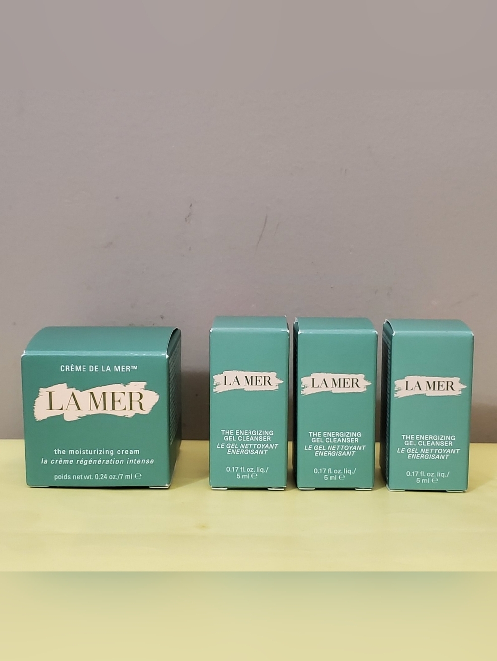 La Mer Moisturizing Cream and Cleanser Mini Size Bundle